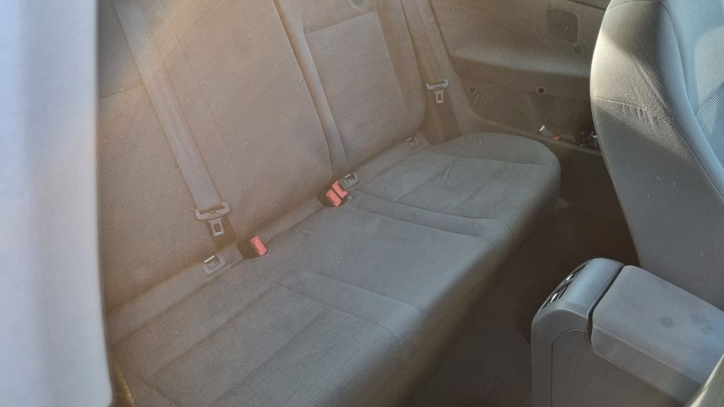 VW Golf 233.000 km 1.850 &euro; Köln 51107