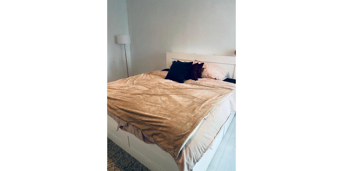 Erdgeschoßwohnung Köln Ehrenfeld - 3 Zimmer, 93 m&sup2;, 2.100&euro; | Angebot:25257663