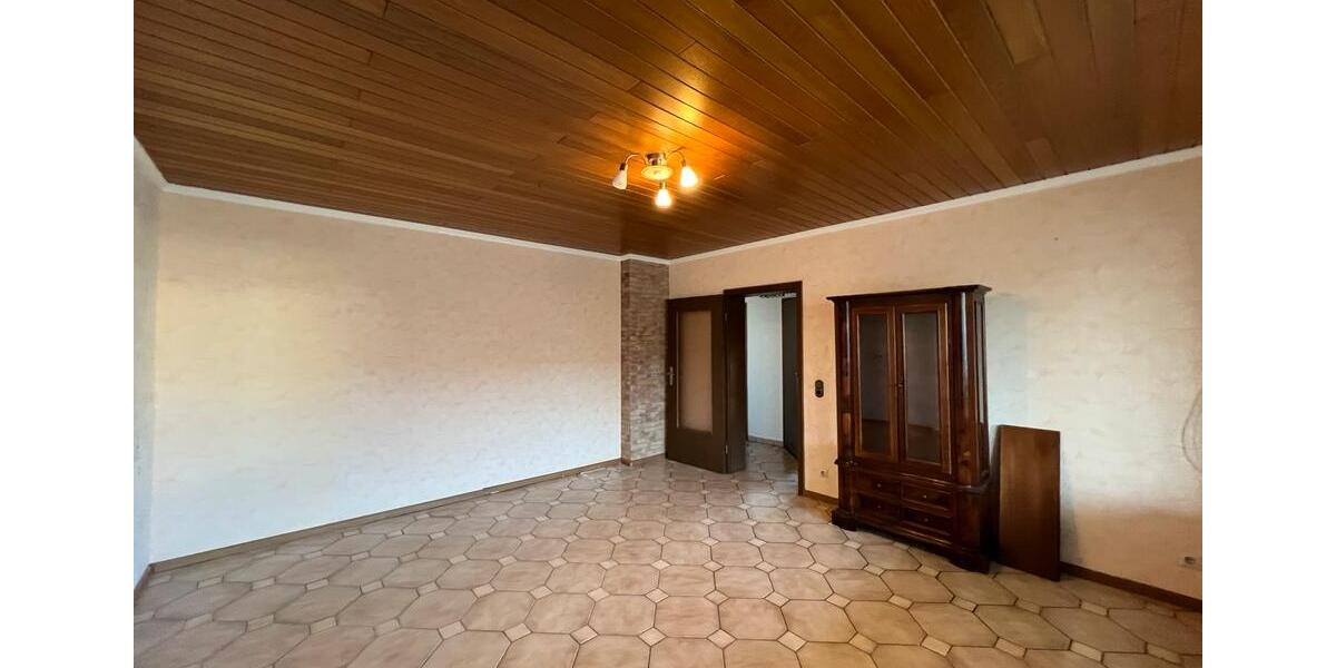 Mehrfamilienhaus, Wohnhaus Troisdorf - 8 Zimmer, 195 m&sup2;, 580.000&euro; | Angebot:26034367