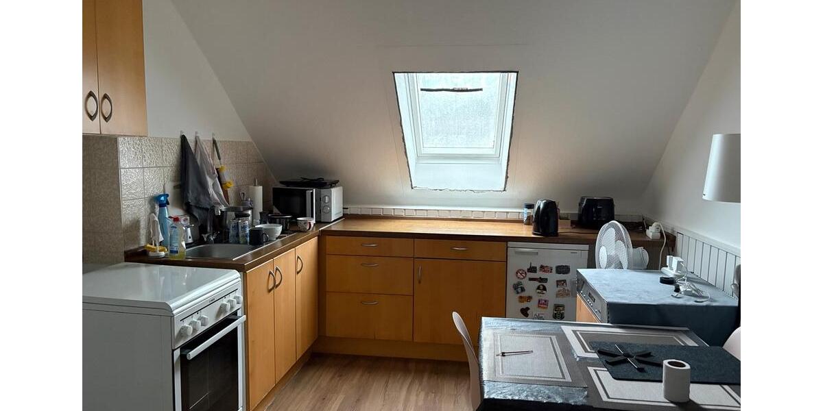 Dachgeschoßwohnung Bonn Gielgen - 3 Zimmer, 37 m&sup2;, 430&euro; | Angebot:25916579