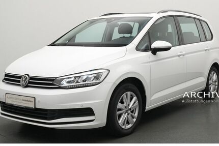 VW Touran 44.341 km 26.488 &euro; Leverkusen 51379