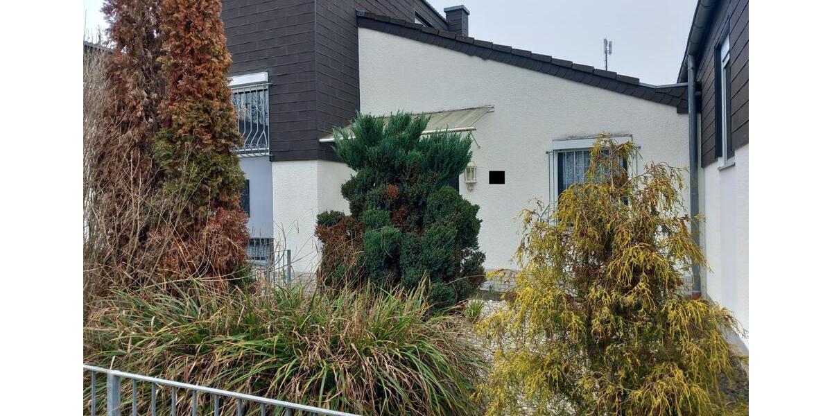 Einfamilienhaus Bonn Tannenbusch - 3 Zimmer, 110 m&sup2;, 425.000&euro; | Angebot:25874687