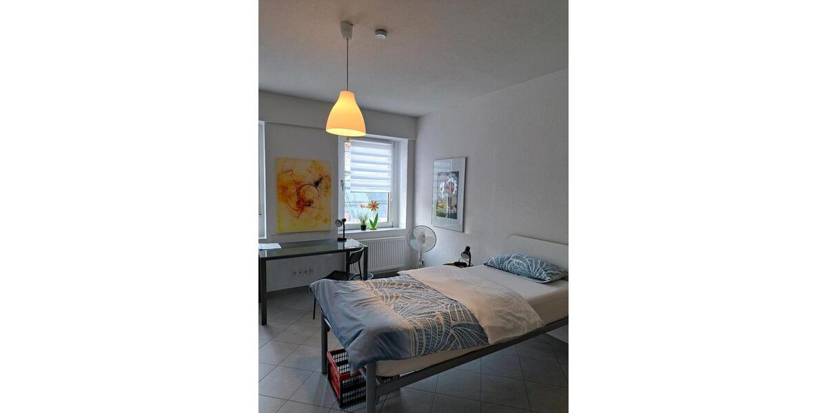 Etagenwohnung Leverkusen - 1 Zimmer, 20 m&sup2;, 550&euro; | Angebot:25900258