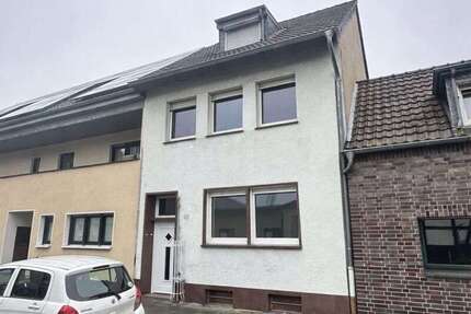 Haus Köln Chorweiler - 6 Zimmer, 132 m&sup2;, 385.000&euro; | Angebot:24748009
