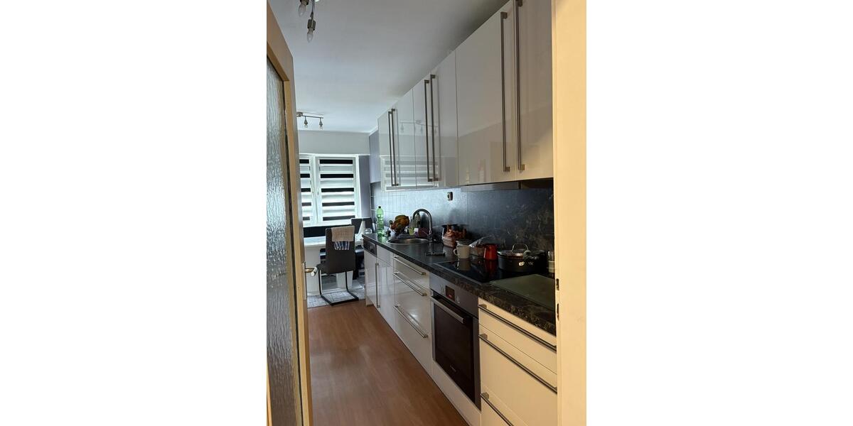Erdgeschoßwohnung Niederkassel - 3.5 Zimmer, 70 m&sup2;, 763&euro; | Angebot:26656394