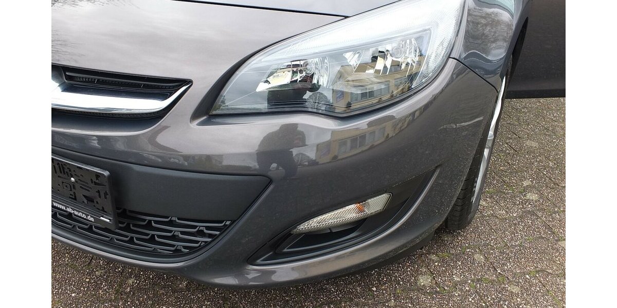 Opel Astra ACTIVE KLIMAANLAGE 17 ZOLL LMF TEMPOMAT 92.855 km 7.908 &euro; Köln 50858