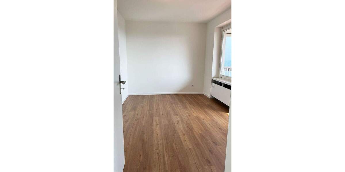 Etagenwohnung Köln Bayenthal - 3 Zimmer, 98 m&sup2;, 1.680&euro; | Angebot:25834753