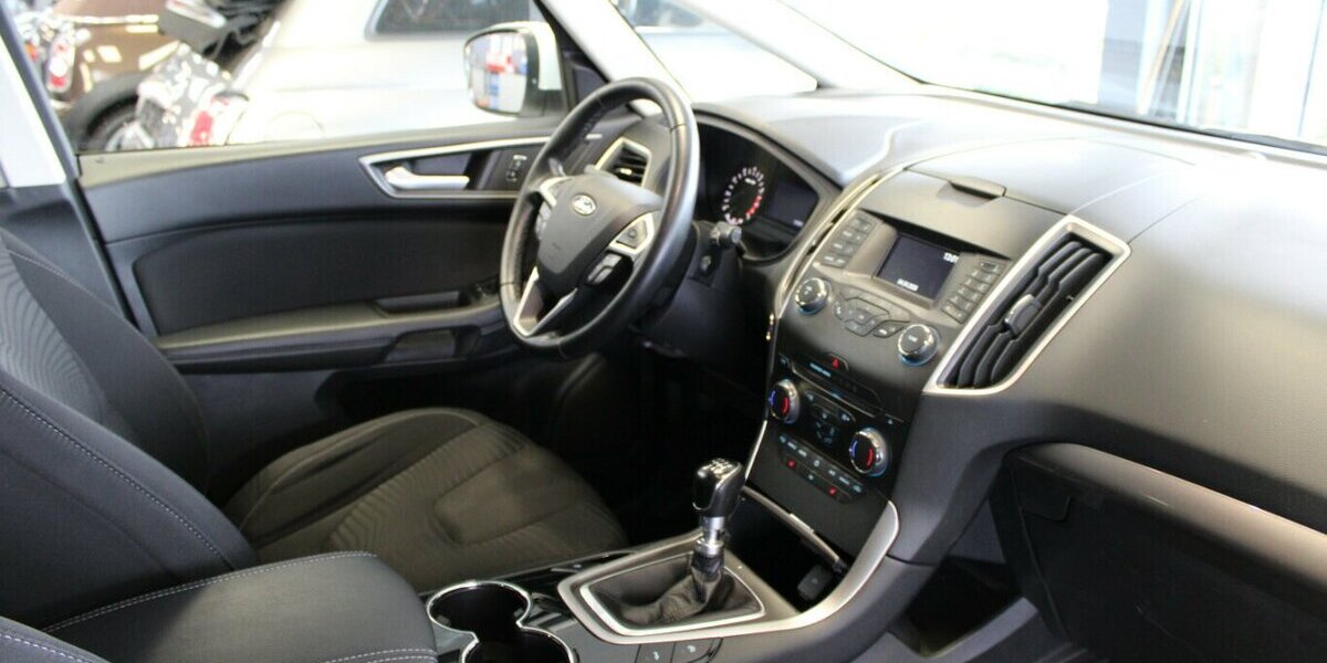 Ford S-Max 1.5 EcoBoost 117.317 km 11.980 &euro; Euskirchen 53881