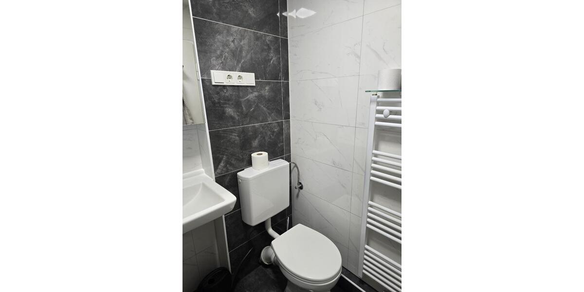 Etagenwohnung Köln Mülheim - 4 Zimmer, 79 m&sup2;, 380.000&euro; | Angebot:25636929