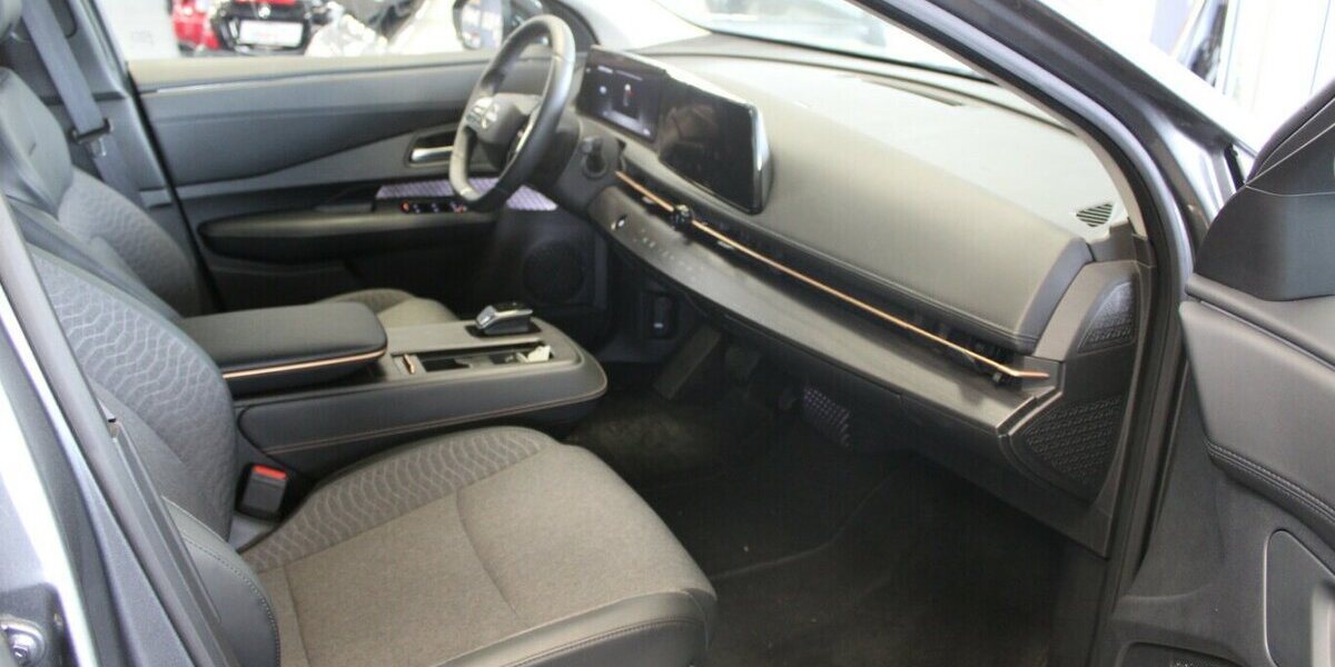 Nissan Ariya 87 kWh Advance Pack 3.805 km 33.980 &euro; Euskirchen 53881