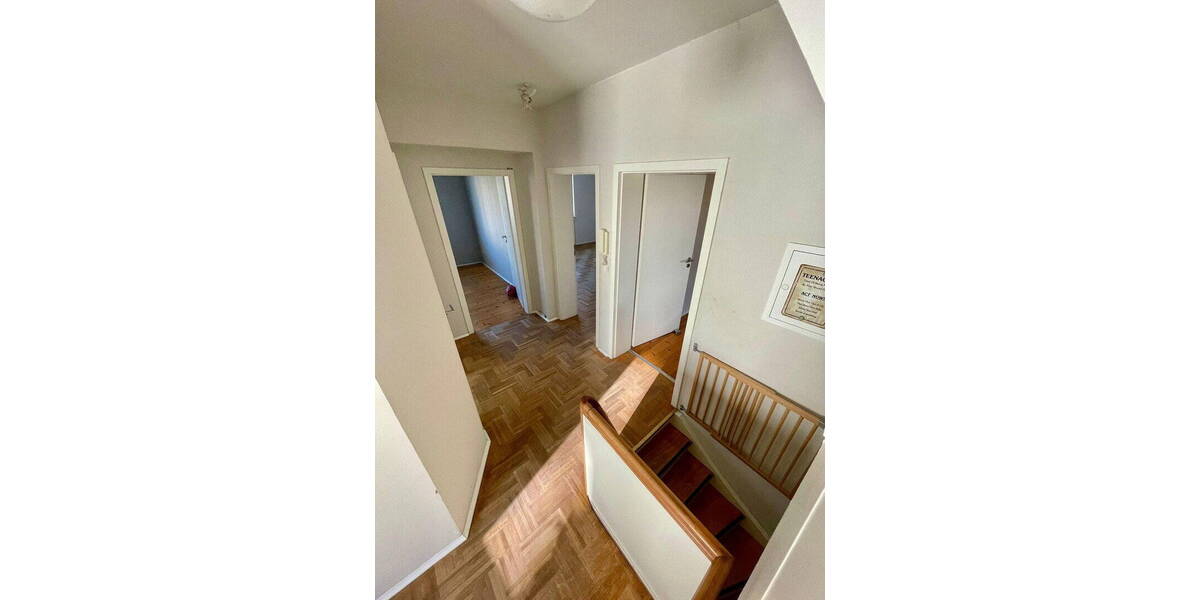 Einfamilienhaus Hürth Hermülheim - 8 Zimmer, 199 m&sup2;, 670.000&euro; | Angebot:25927377