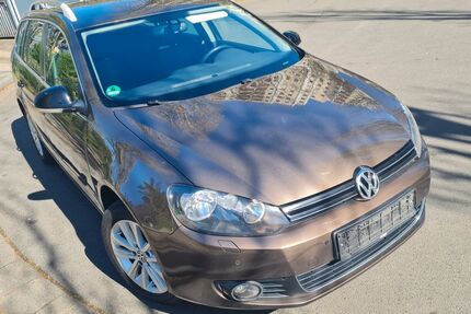 VW Golf 180.000 km 3.800 &euro; Köln 51145