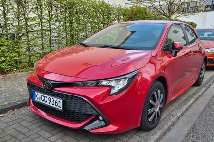 Toyota Corolla 76.000 km 13.850 &euro; Köln 50858
