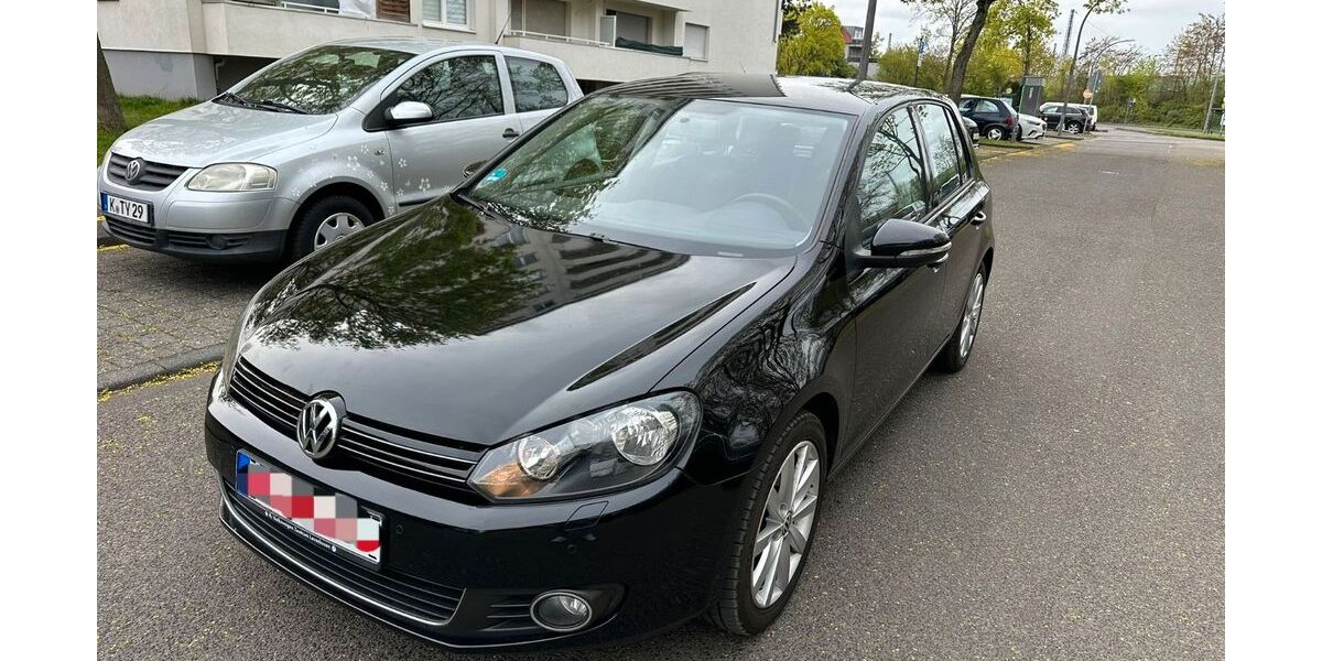 VW Golf 132.000 km 5.950 &euro; köln 50739
