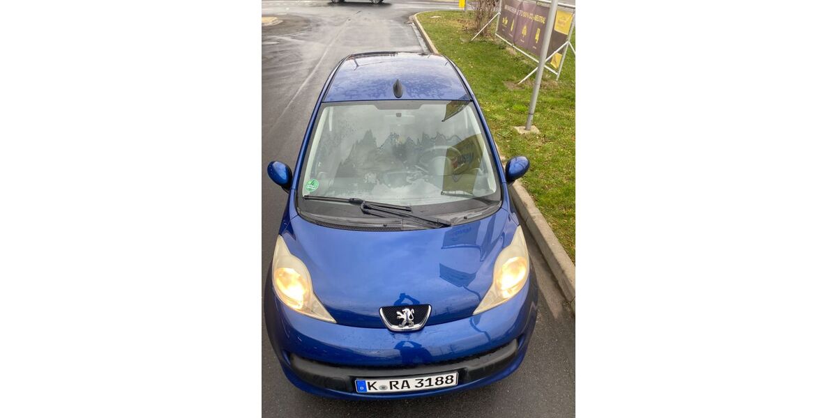 Peugeot 107 276.000 km 1.200 &euro; Köln 50859