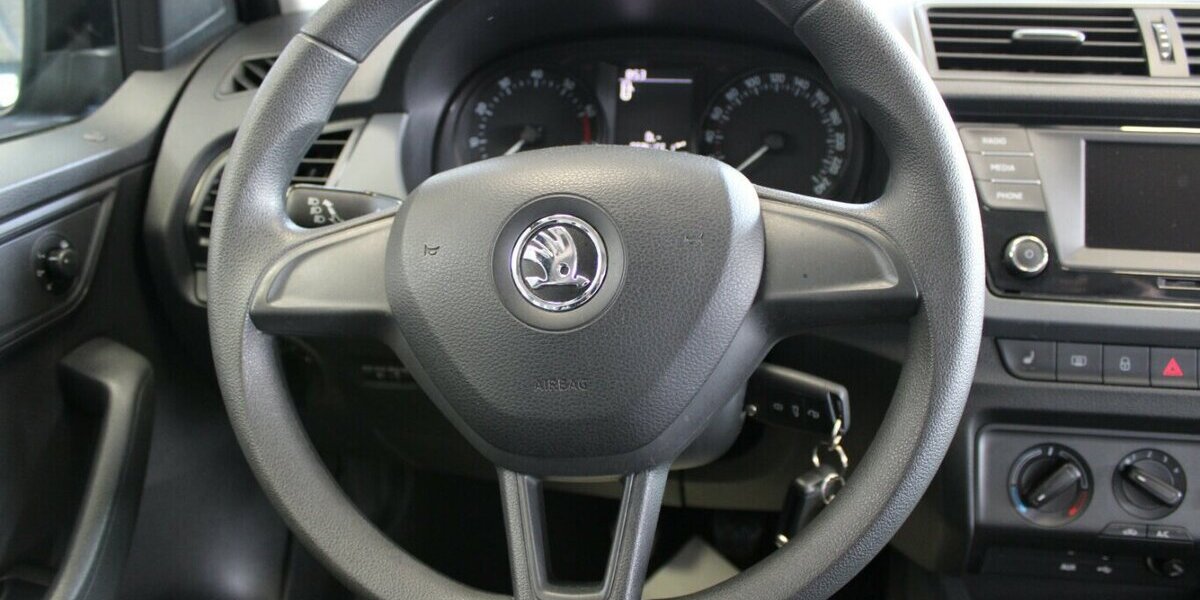 Skoda Fabia 1.0 MPI Cool Edition 66.971 km 7.980 &euro; Euskirchen 53881