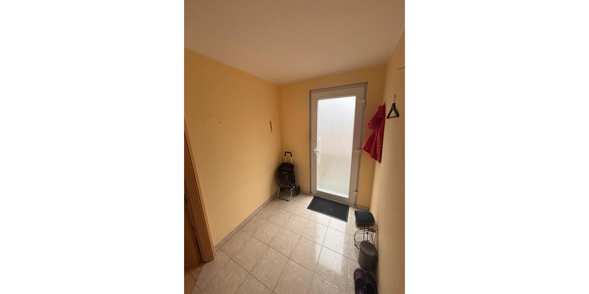 Reihenhaus Bonn Tannenbusch - 3.5 Zimmer, 84 m&sup2;, 380.000&euro; | Angebot:26406811