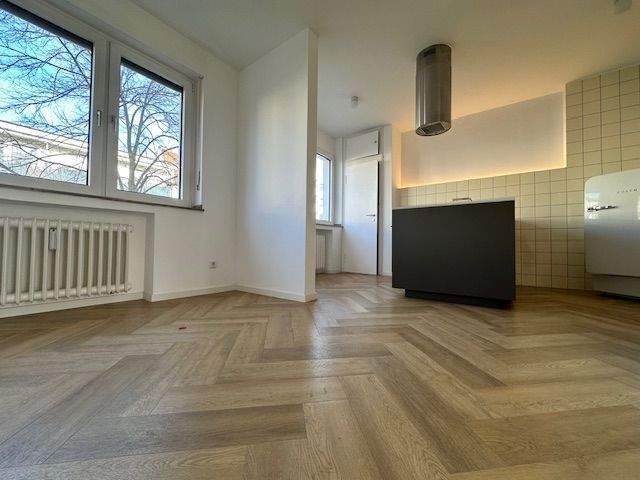 Etagenwohnung Köln Lindenthal - 2 Zimmer, 92 m&sup2;, 1.650&euro; | Angebot:25986426