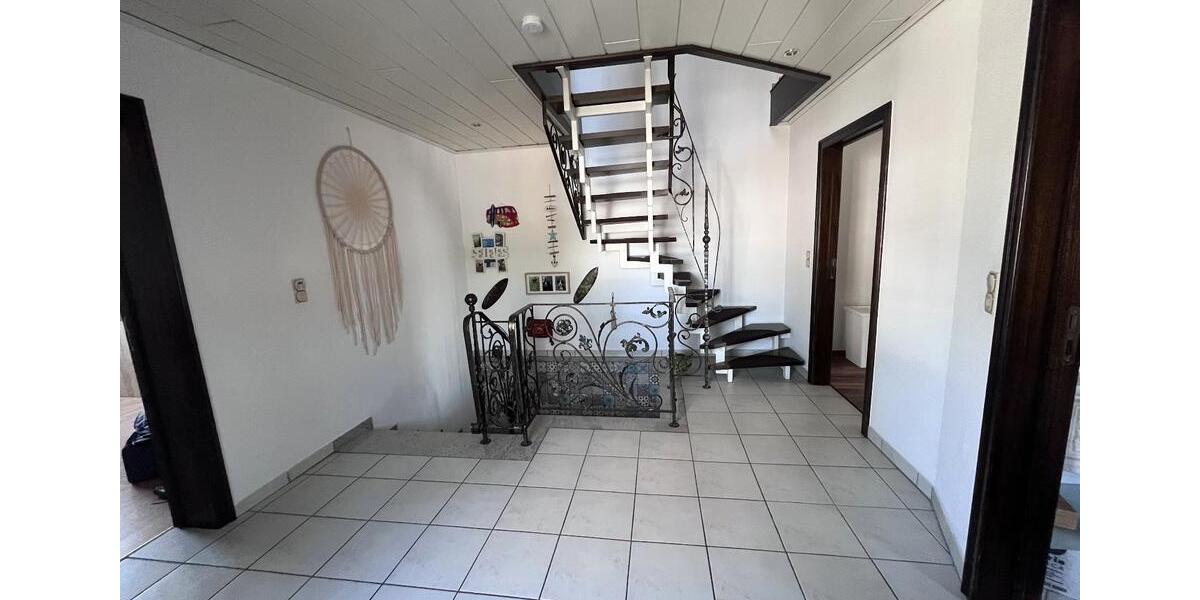 Mehrfamilienhaus, Wohnhaus Bergheim - 4 Zimmer, 167 m&sup2;, 2.080&euro; | Angebot:25899926