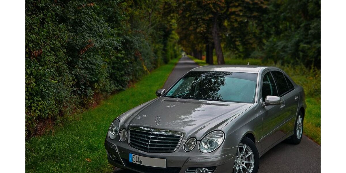 Mercedes-Benz E 200 153.160 km 10.600 &euro; Euskirchen 53879