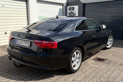 Audi A5 290.254 km 5.850 &euro; Köln 50765