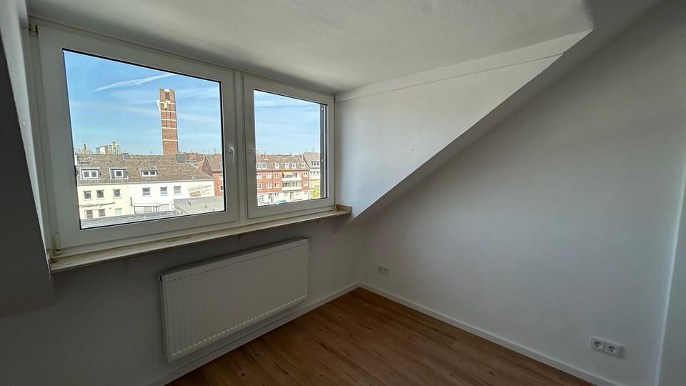 Dachgeschoßwohnung Düren - 3 Zimmer, 60 m&sup2;, 690&euro; | Angebot:26614515