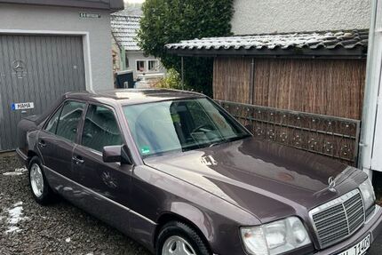 Mercedes-Benz 220 169.000 km 10.399 &euro; Lohmar 53797