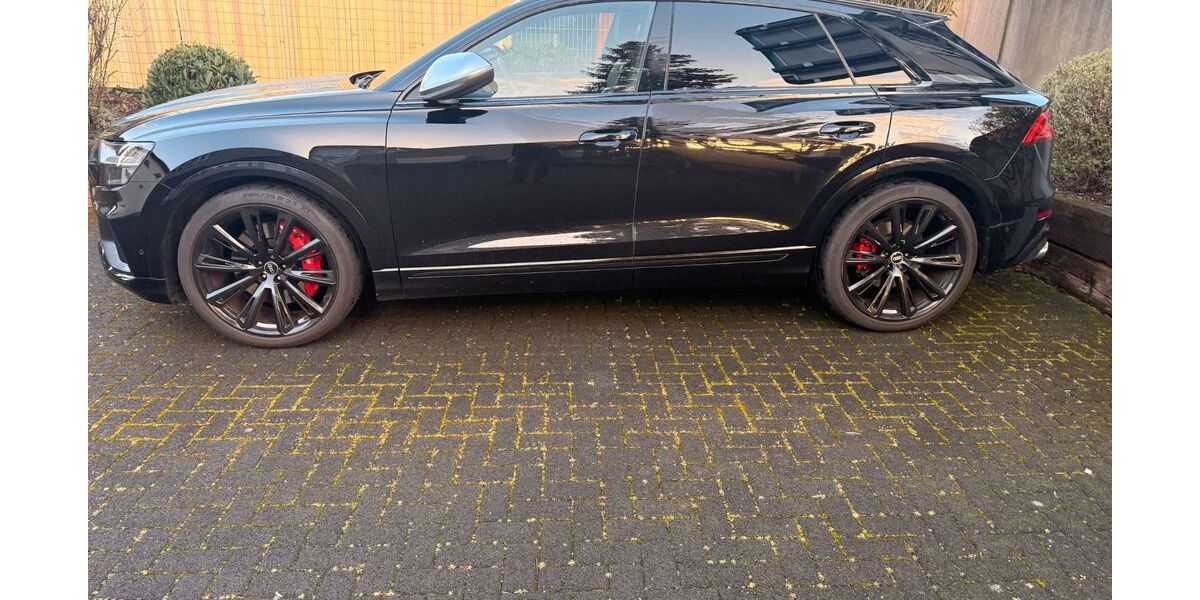 Audi SQ8 143.000 km 61.600 &euro; Köln 51149