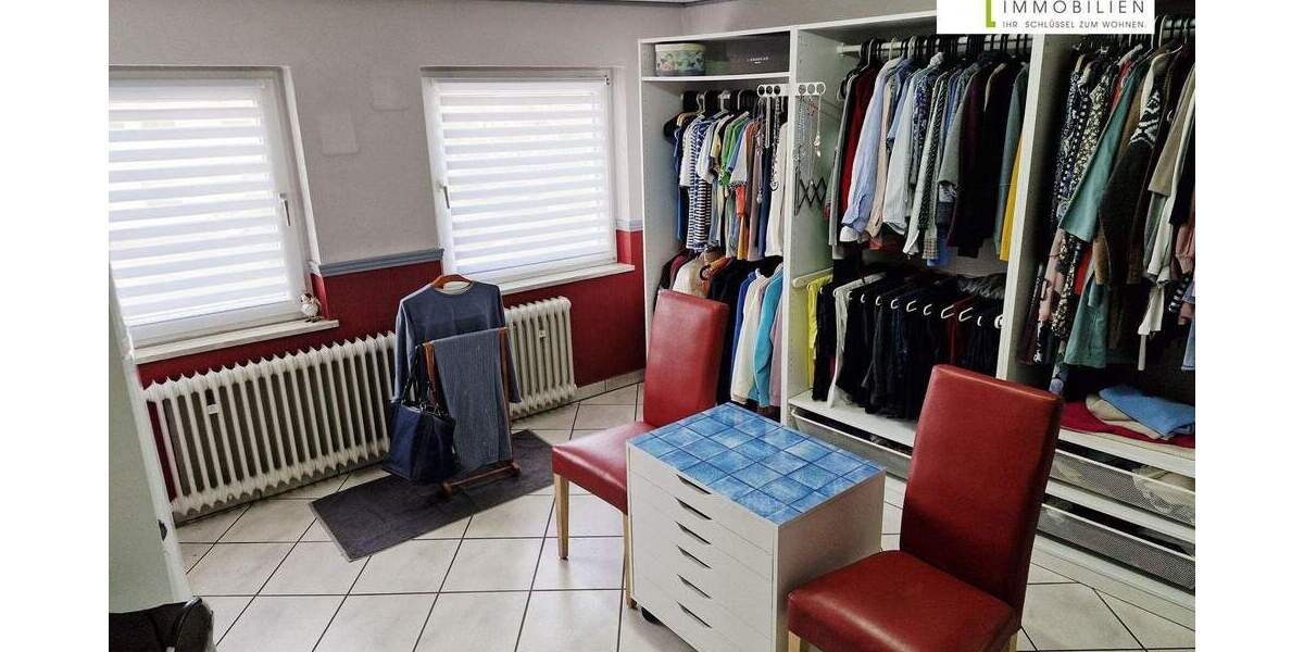 Einfamilienhaus Siegburg / Stallberg Stallberg - 9 Zimmer, 203 m&sup2;, 499.000&euro; | Angebot:25915818