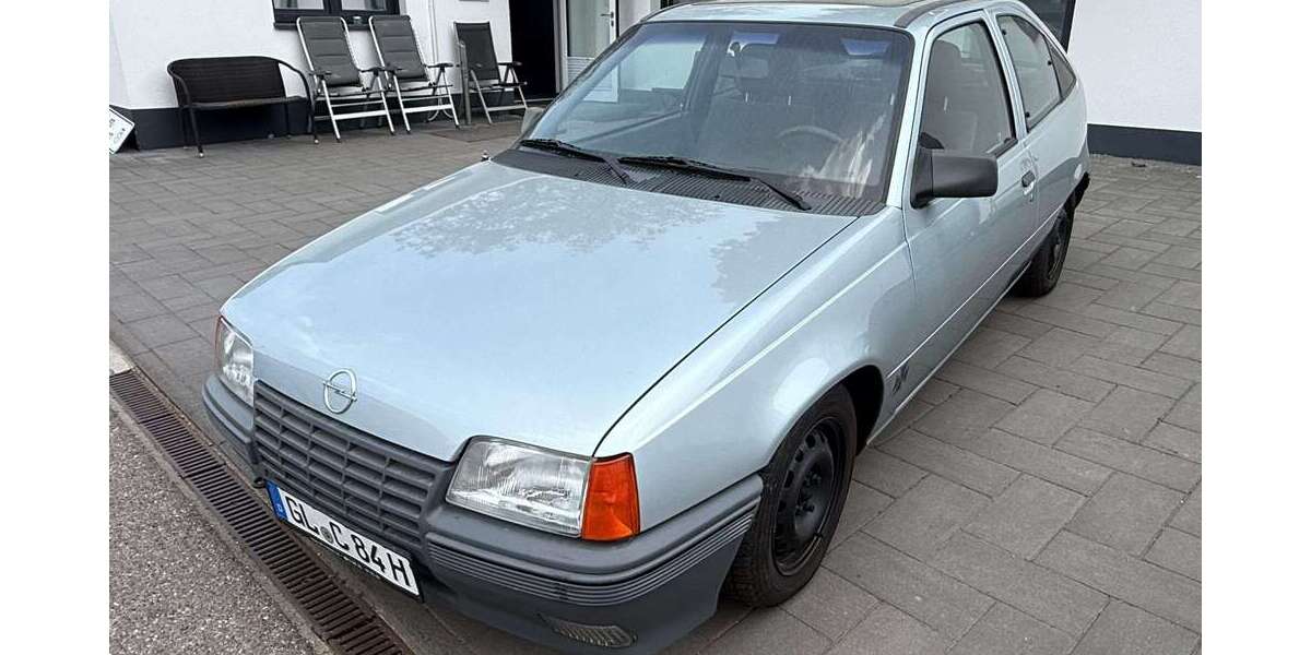 Opel Kadett 110.101 km 3.980 &euro; Hürth-Efferen bei Köln (Rewe-Tankstelle) 50354