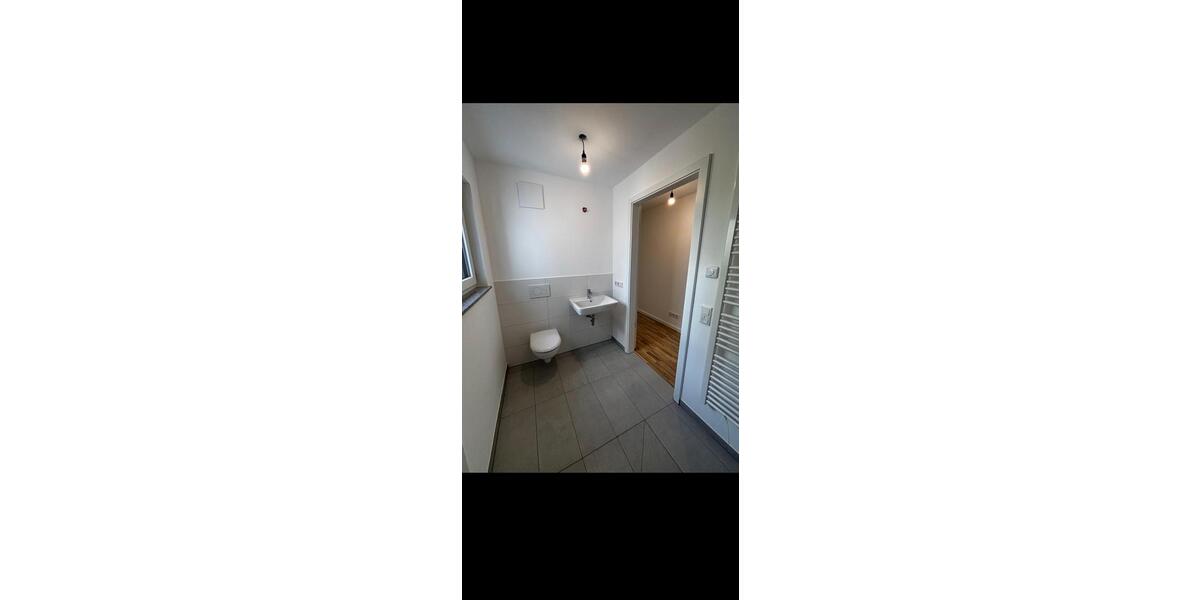 Etagenwohnung Brühl - 2 Zimmer, 64 m&sup2;, 900&euro; | Angebot:26001874