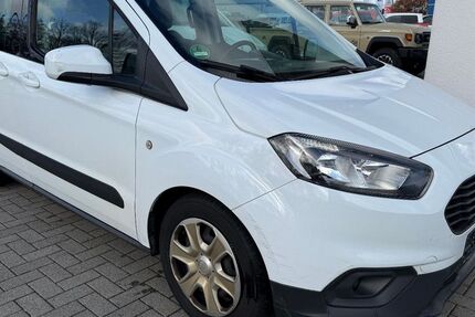 Ford Tourneo Courier 229.063 km 3.999 &euro; Rheinbach 53359