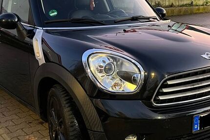 Mini Countryman D (Cooper) 180.350 km 7.500 &euro; Bonn 53227
