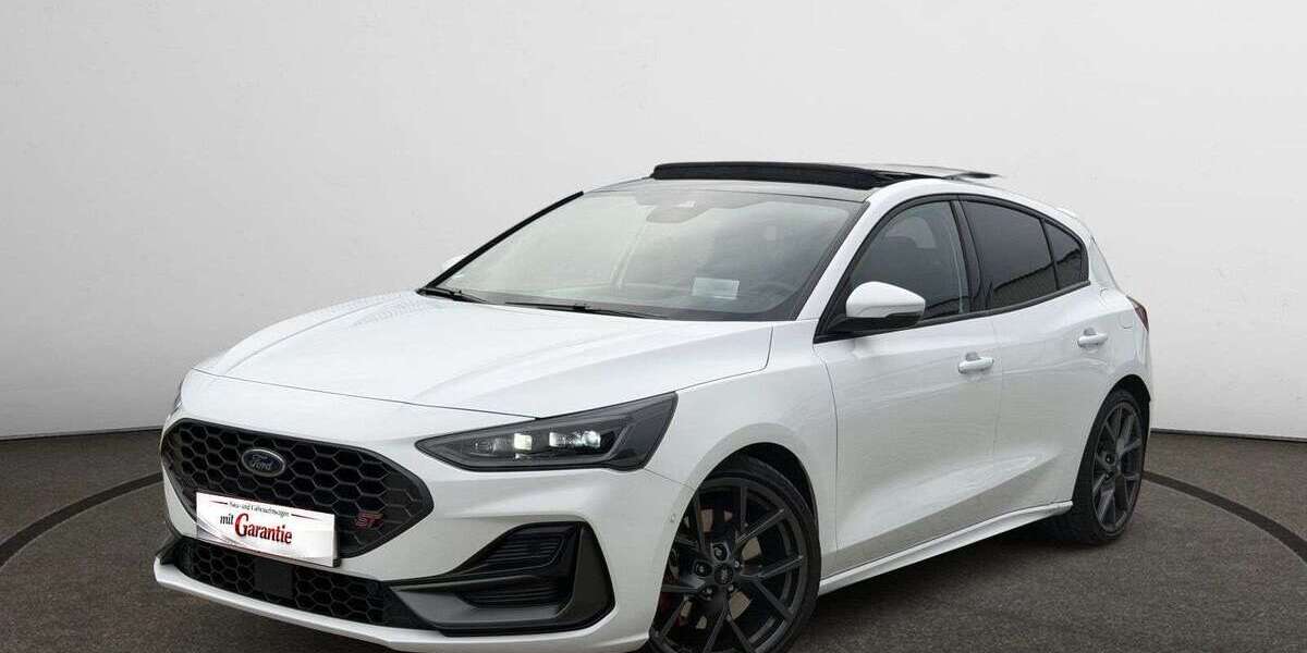 Ford Focus 37.771 km 31.499 &euro; Köln 50829