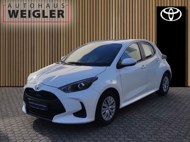 Toyota Yaris 30.414 km 14.990 &euro; Leverkusen 51381