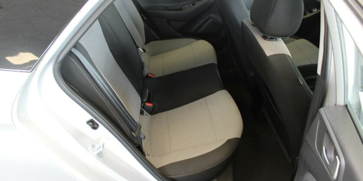 Hyundai i20 1.0 - Klima - 111.957 km 9.480 &euro; Euskirchen 53881