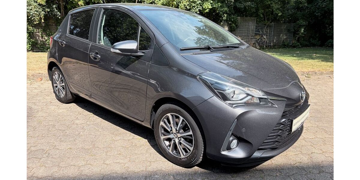 Toyota Yaris 82.533 km 11.990 &euro; Euskirchen 53879