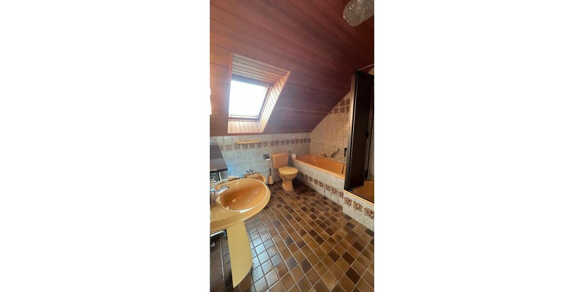 Einfamilienhaus Bad Münstereifel - 5 Zimmer, 160 m&sup2;, 365.000&euro; | Angebot:25793017