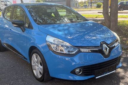 Renault Clio 128.500 km 4.999 &euro; Köln 51107