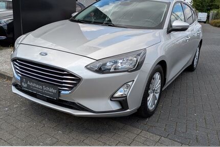 Ford Focus 27.099 km 16.285 &euro; Leverkusen 51373