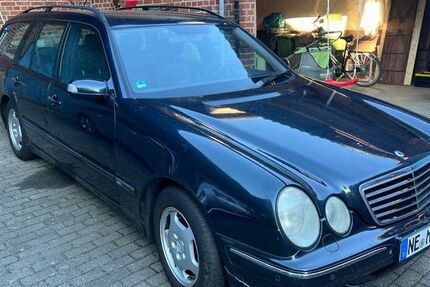 Mercedes-Benz 220 225.900 km 2.000 &euro; Rommerskirchen 41569