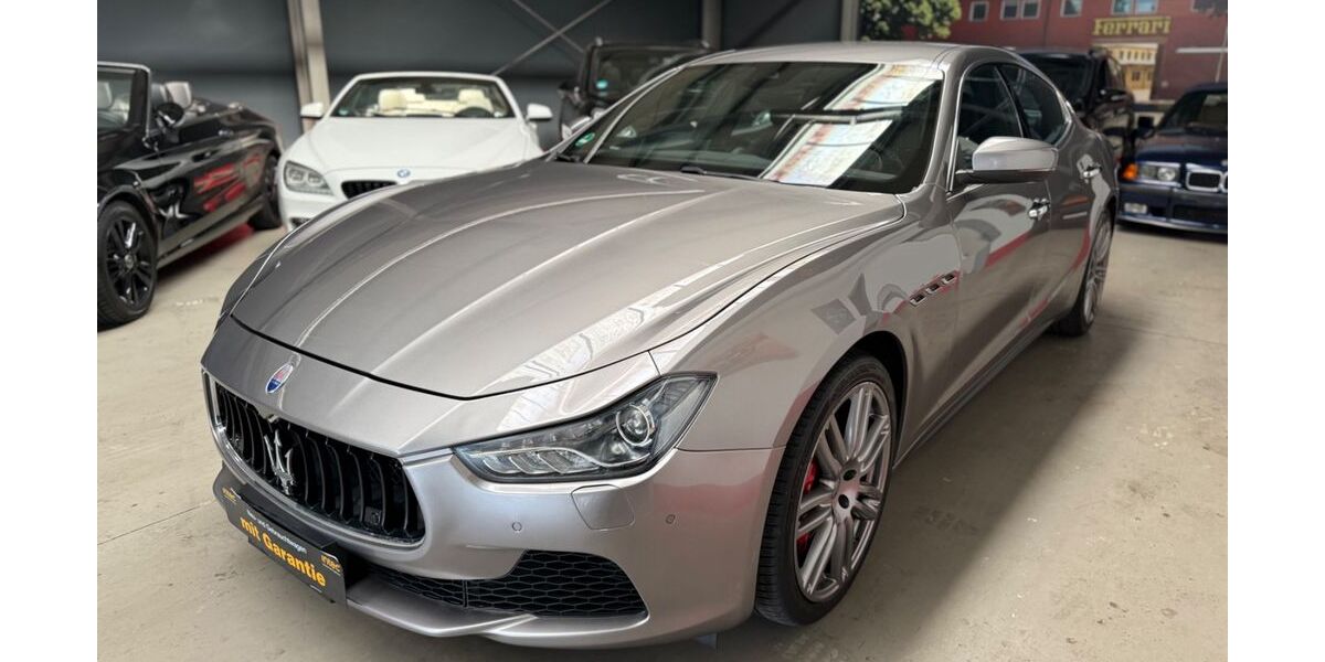 Maserati Ghibli 99.000 km 26.990 &euro; Niederkassel 53859