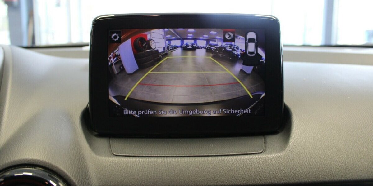 Mazda CX-3 Skyactiv 120 FWD Leder + Navi 113.500 km 12.480 &euro; Euskirchen 53881