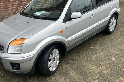 Ford Fusion 65.742 km 4.250 &euro; Köln 51069