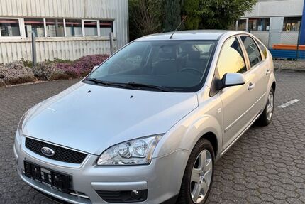 Ford Focus 105.000 km 4.700 &euro; Köln 51147
