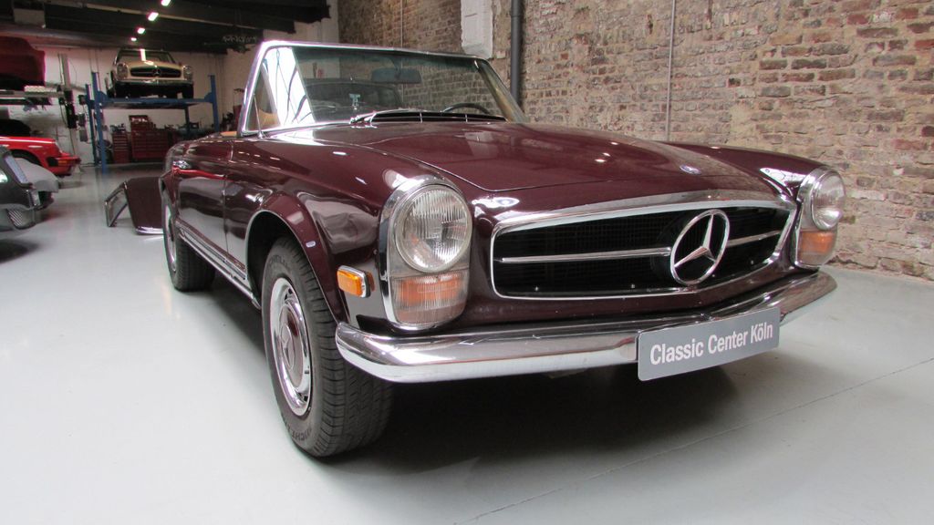 Mercedes-Benz 280 99.000 km 88.280 &euro; Köln 50676