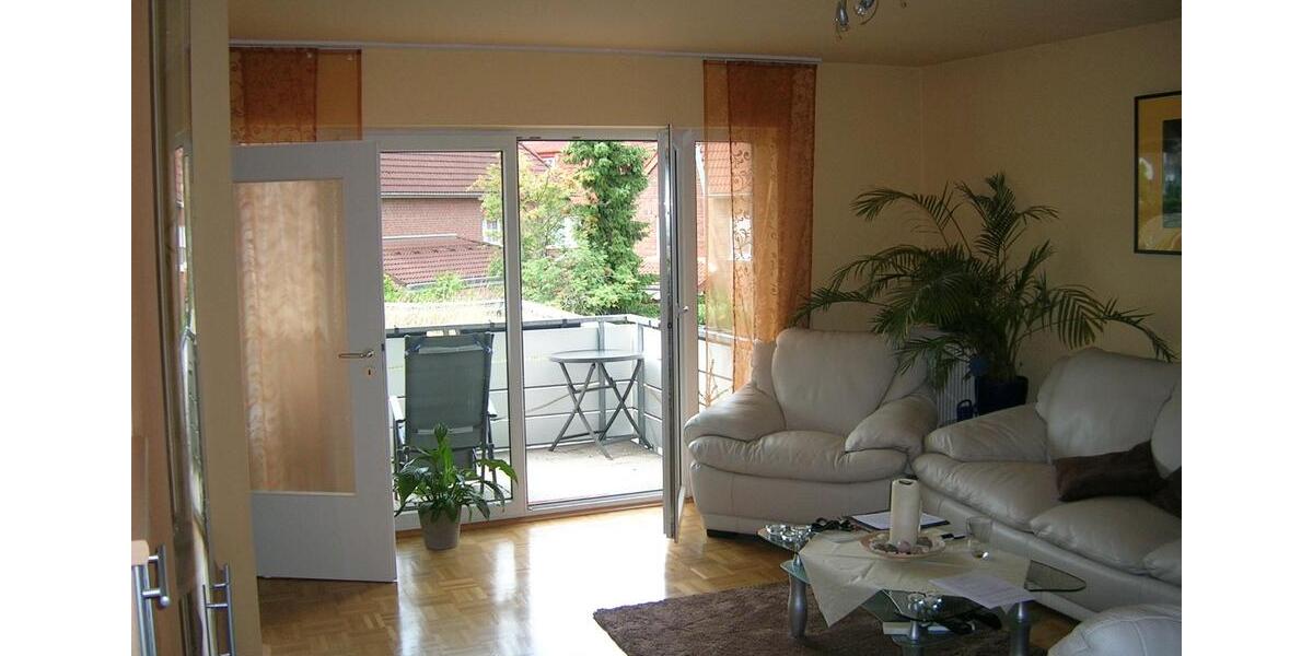 Etagenwohnung Brühl - 3 Zimmer, 100 m&sup2;, 930&euro; | Angebot:26044697