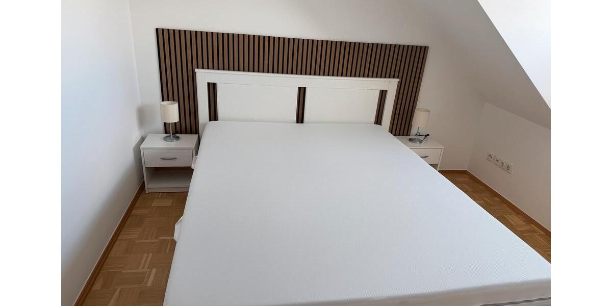 Dachgeschoßwohnung Leverkusen Schlebusch - 2 Zimmer, 34 m&sup2;, 850&euro; | Angebot:26597844