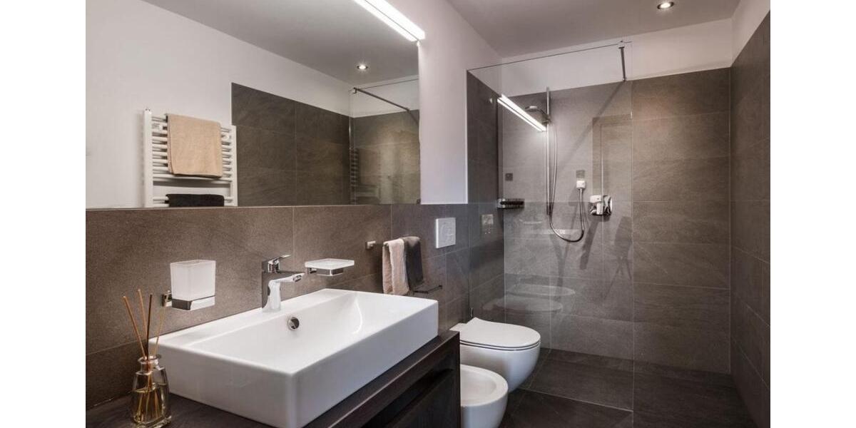 Etagenwohnung Bornheim - 2 Zimmer, 54 m&sup2;, 240.000&euro; | Angebot:26963292