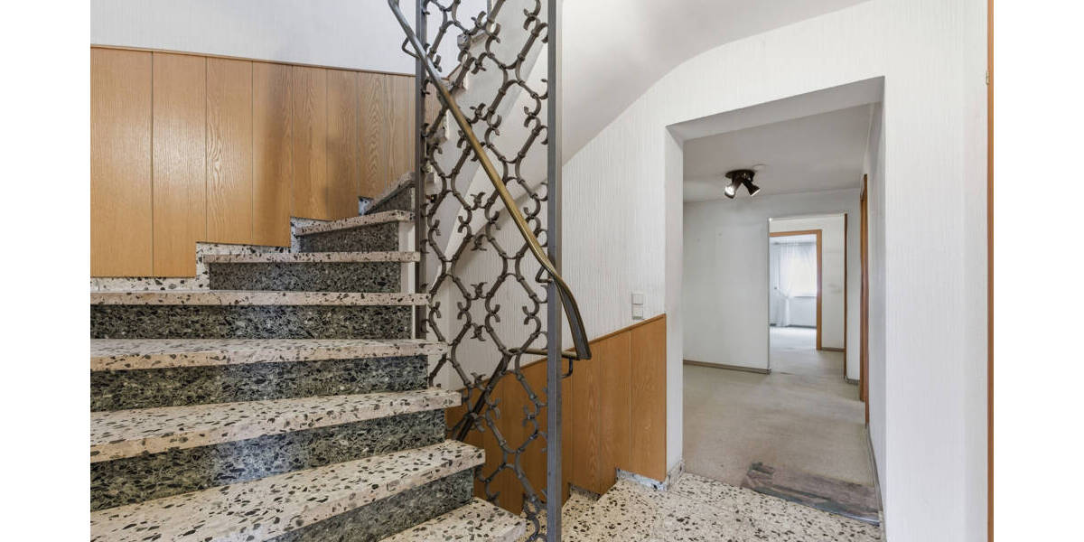 Einfamilienhaus Bornheim Waldorf - 8 Zimmer, 166 m&sup2;, 295.000&euro; | Angebot:26037145